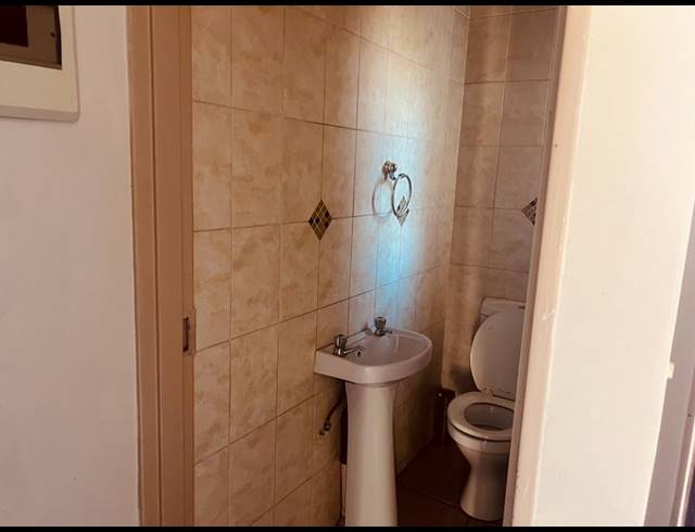 2 BEDROOM TOWNHOUSE FOR SALE IN GEZINA